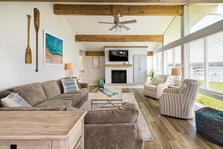 Chautauqua, NY Lakefront Retreat with Private Dock and Kayaks - Mayville, New York