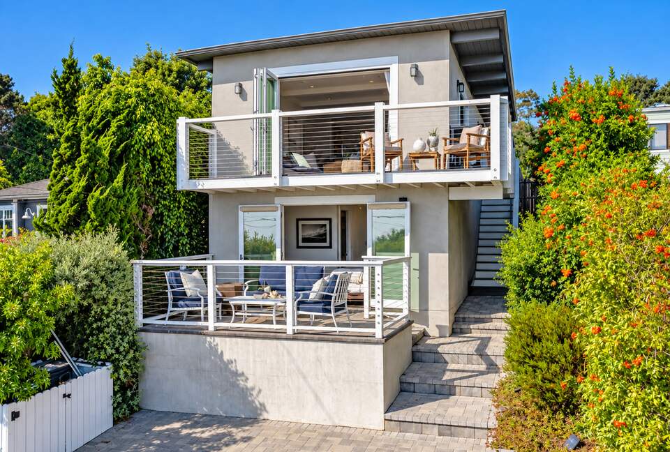 Light-Filled Summerland Home with Sweeping Pacific Views - Summerland, California