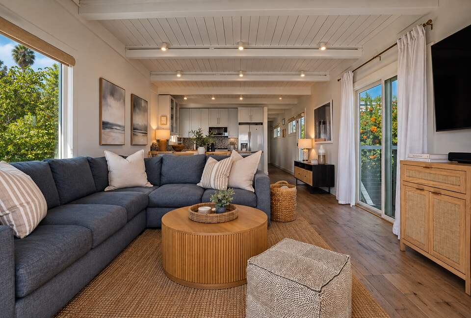 Light-Filled Summerland Home with Sweeping Pacific Views - Summerland, California