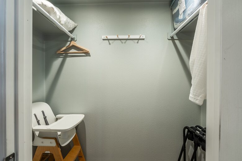 Mammoth Lakes Mountain Condo with Shuttle Access and Spa - Mammoth Lakes, California