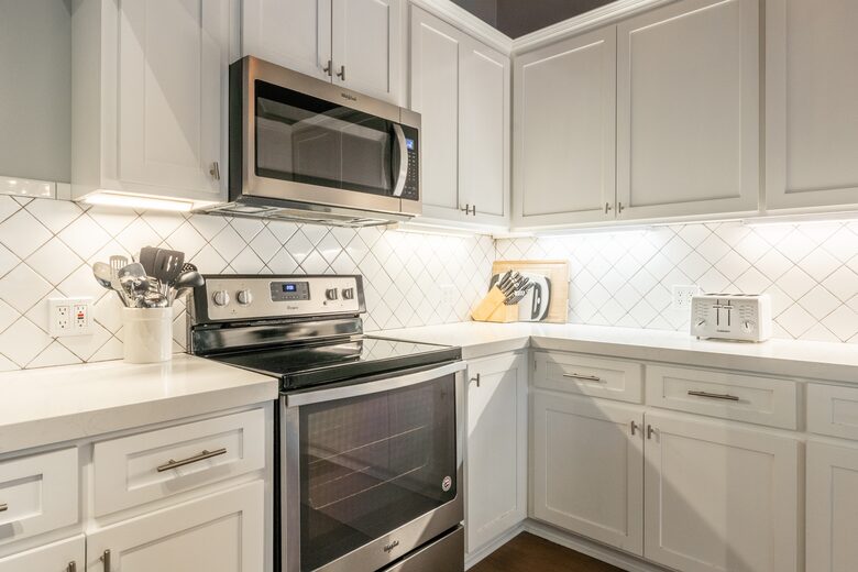 Mammoth Lakes Mountain Condo with Shuttle Access and Spa - Mammoth Lakes, California