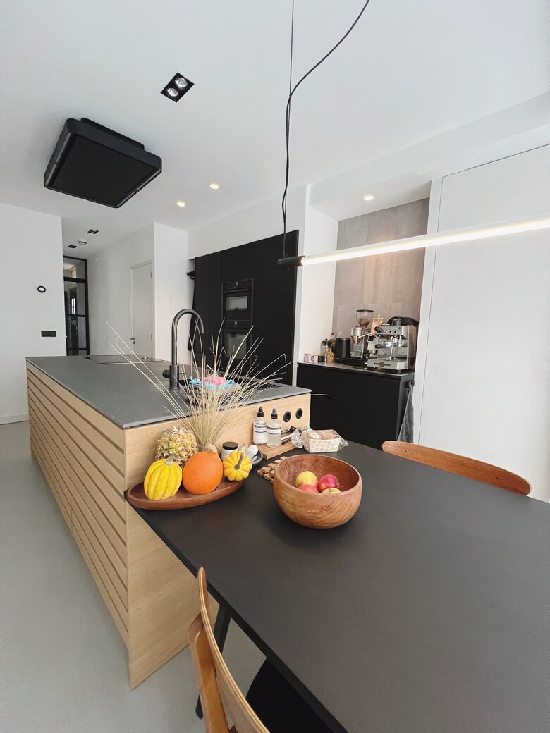 Refined Amsterdam Apartment with Private Garden - Amsterdam, Netherlands