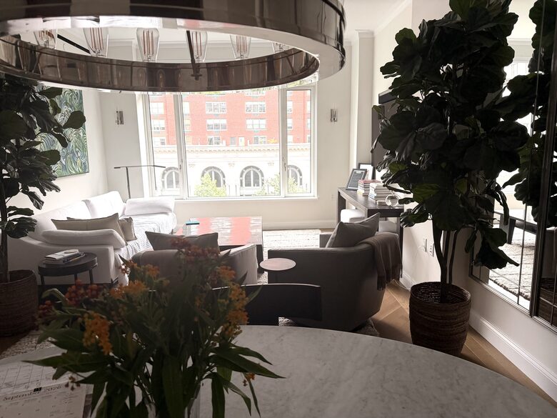 Contemporary Upper West Side Retreat - New York City, New York