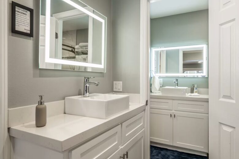 Mammoth Lakes Mountain Condo with Shuttle Access and Spa - Mammoth Lakes, California