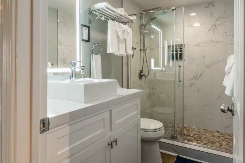 Mammoth Lakes Mountain Condo with Shuttle Access and Spa - Mammoth Lakes, California
