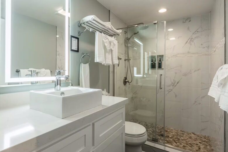 Mammoth Lakes Mountain Condo with Shuttle Access and Spa - Mammoth Lakes, California