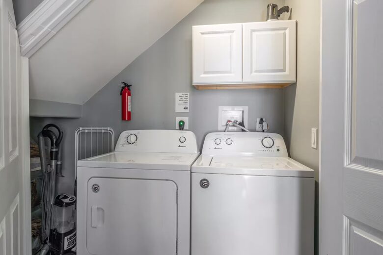 Mammoth Lakes Mountain Condo with Shuttle Access and Spa - Mammoth Lakes, California