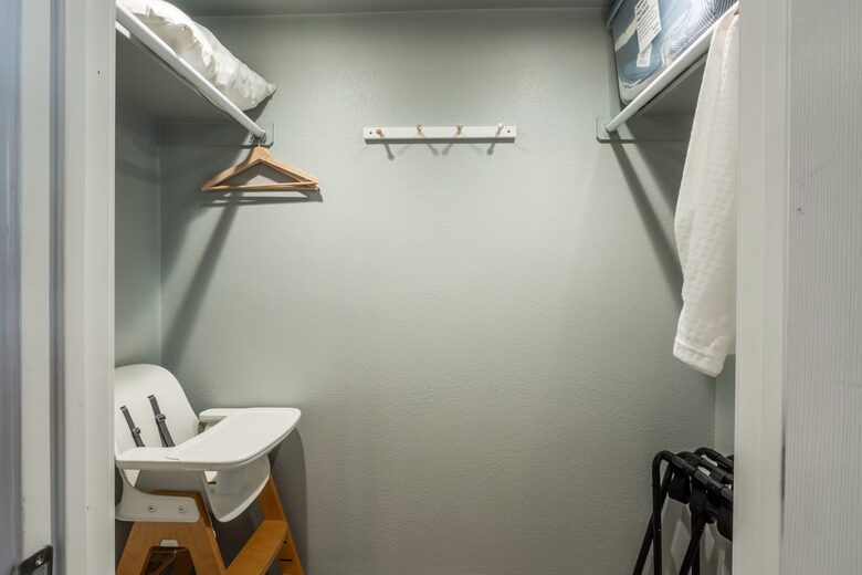 Mammoth Lakes Mountain Condo with Shuttle Access and Spa - Mammoth Lakes, California