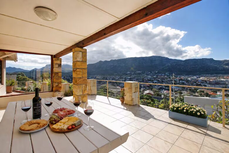 Fish Hoek Home with Panoramic False Bay Views - Fish Hoek, South Africa