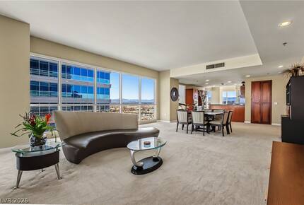 Panoramic Las Vegas Corner Residence - Las Vegas, Nevada