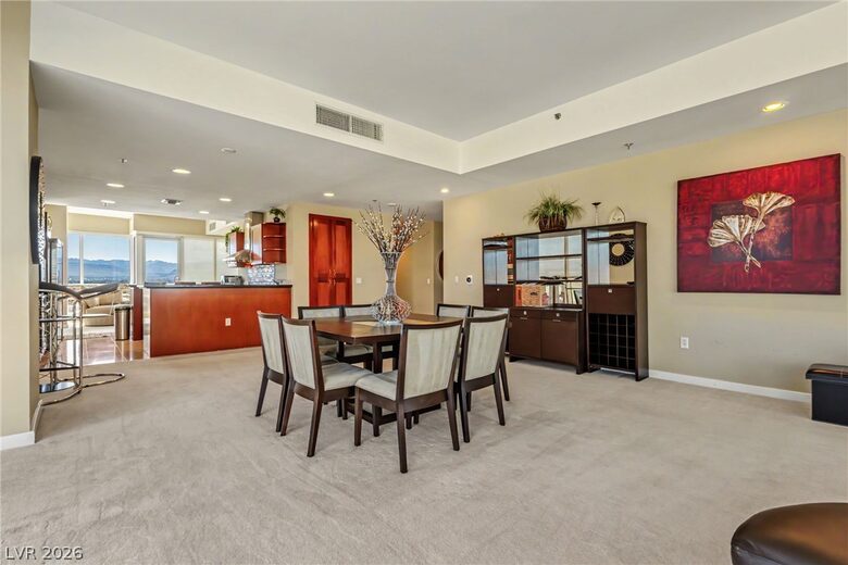 Panoramic Las Vegas Corner Residence - Las Vegas, Nevada