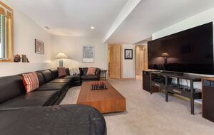 Steamboat Springs Mountain Retreat with Hot Tub and Shuttle - Steamboat Springs, Colorado