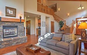 Contemporary Truckee Home Near Donner Lake and Northstar - Truckee, California