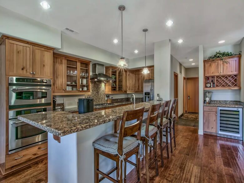 Contemporary Truckee Home Near Donner Lake and Northstar - Truckee, California