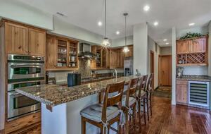 Contemporary Truckee Home Near Donner Lake and Northstar - Truckee, California