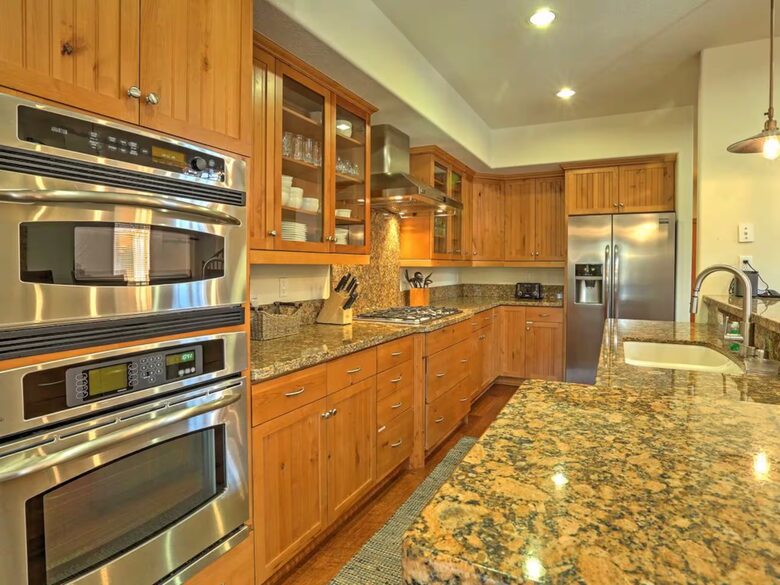 Contemporary Truckee Home Near Donner Lake and Northstar - Truckee, California