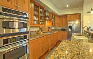 Contemporary Truckee Home Near Donner Lake and Northstar - Truckee, California