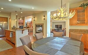 Contemporary Truckee Home Near Donner Lake and Northstar - Truckee, California
