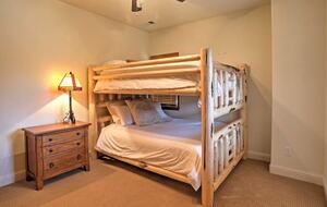 Contemporary Truckee Home Near Donner Lake and Northstar - Truckee, California
