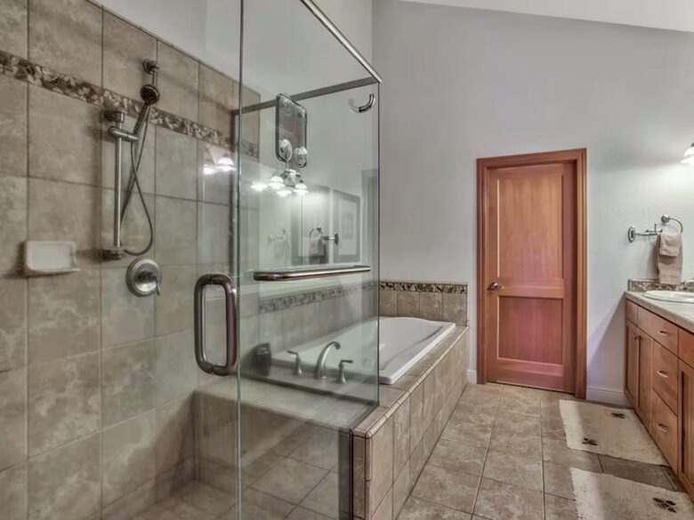 Contemporary Truckee Home Near Donner Lake and Northstar - Truckee, California