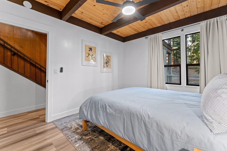 Kings Beach Retreat with Seasonal Pool and Forest Setting - Kings Beach, California