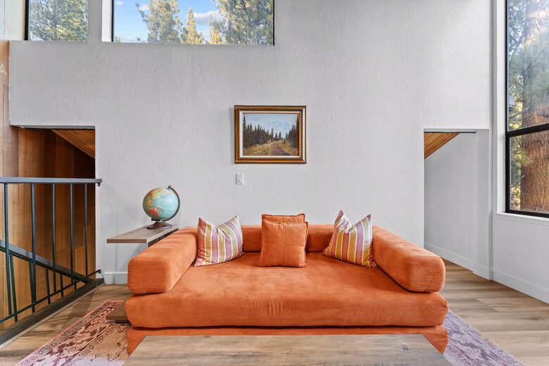 Kings Beach Retreat with Seasonal Pool and Forest Setting - Kings Beach, California