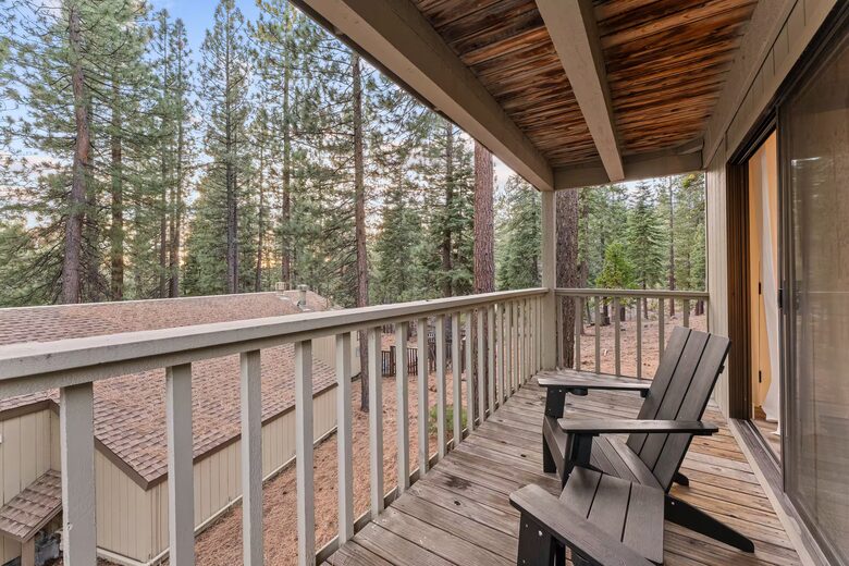 Kings Beach Retreat with Seasonal Pool and Forest Setting - Kings Beach, California