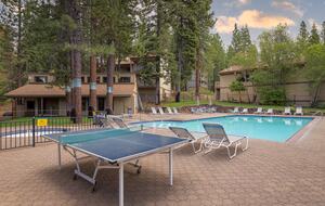 Kings Beach Retreat with Seasonal Pool and Forest Setting - Kings Beach, California