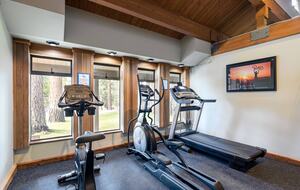 Kings Beach Retreat with Seasonal Pool and Forest Setting - Kings Beach, California