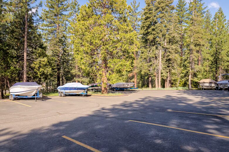 Kings Beach Retreat with Seasonal Pool and Forest Setting - Kings Beach, California