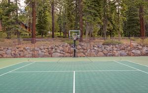 Kings Beach Retreat with Seasonal Pool and Forest Setting - Kings Beach, California