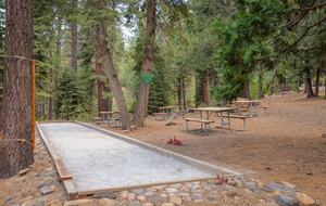 Kings Beach Retreat with Seasonal Pool and Forest Setting - Kings Beach, California