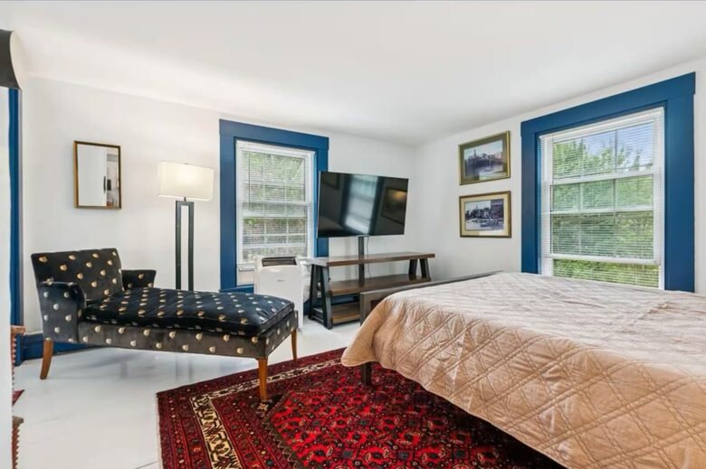 1725 Maine Farmhouse with Pool Near Portland's Waterfront - Falmouth, Maine