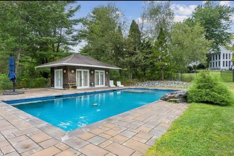 1725 Maine Farmhouse with Pool Near Portland's Waterfront - Falmouth, Maine