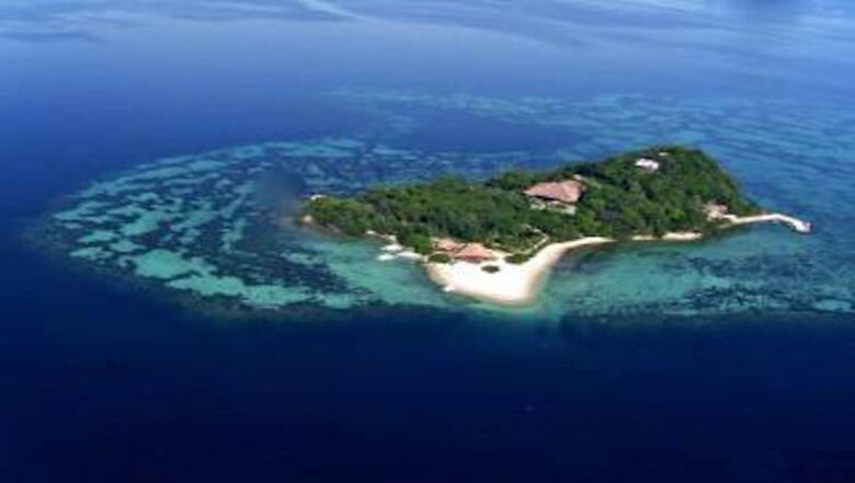 Noa Noa Island (R) - Taytay Bay, Philippines