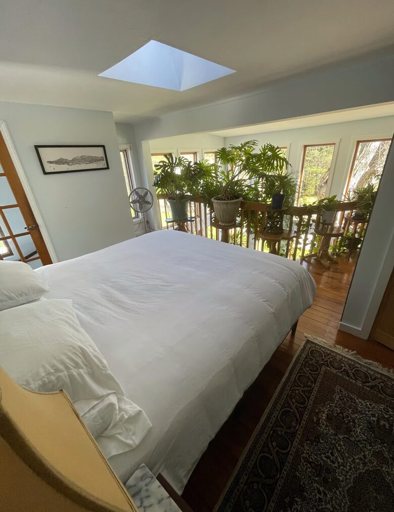 1725 Maine Farmhouse with Pool Near Portland's Waterfront - Falmouth, Maine