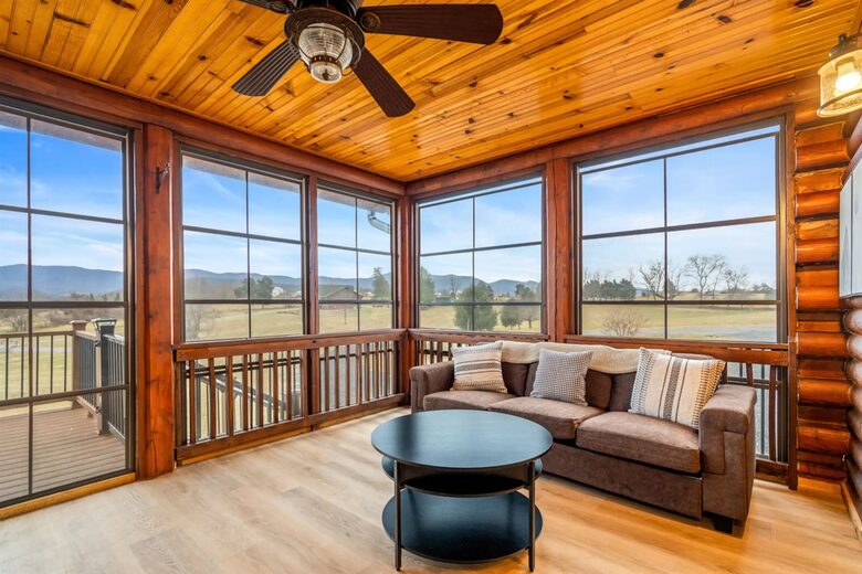 Luray Mountain Lodge with Blue Ridge Views and Private Hot Tub - Luray, Virginia