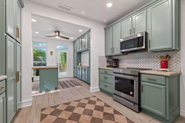 Spacious Cape Charles Retreat Near the Chesapeake Bay - Cape Charles, Virginia