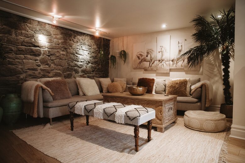 Exclusive 6 bed, 6 bath residence in Old Montreal - Montreal, Canada