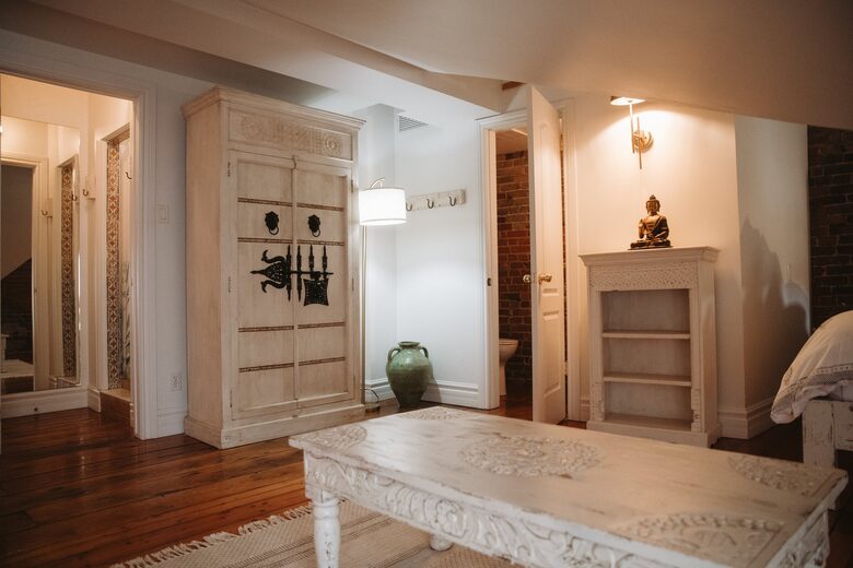 Exclusive 6 bed, 6 bath residence in Old Montreal - Montreal, Canada