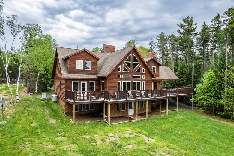 Four-Season Lily Bay Retreat on Moosehead Lake - Lily Bay Township, Maine