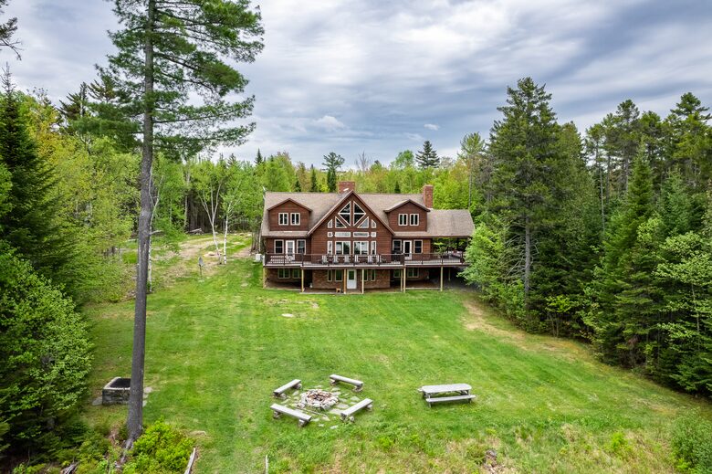 Four-Season Lily Bay Retreat on Moosehead Lake - Lily Bay Township, Maine