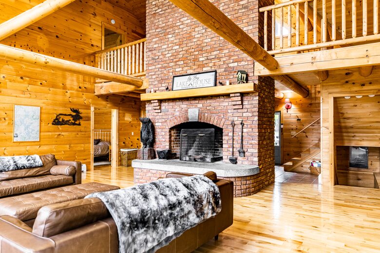 Four-Season Lily Bay Retreat on Moosehead Lake - Lily Bay Township, Maine