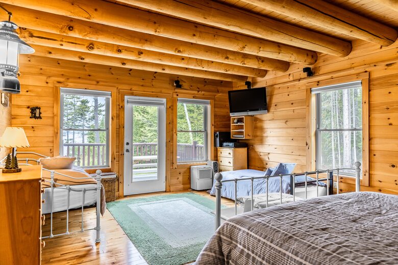 Four-Season Lily Bay Retreat on Moosehead Lake - Lily Bay Township, Maine