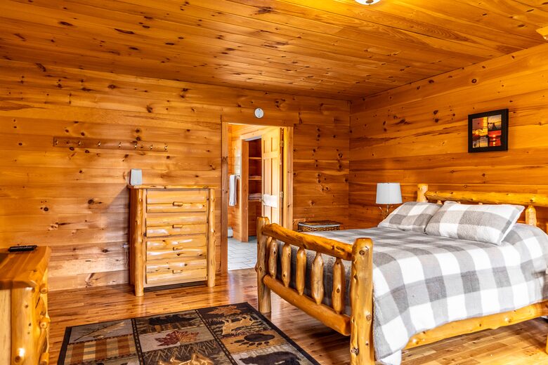 Four-Season Lily Bay Retreat on Moosehead Lake - Lily Bay Township, Maine
