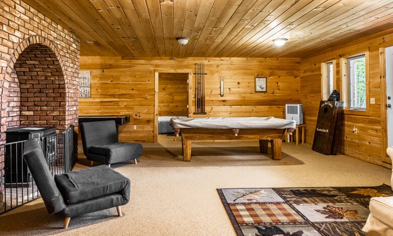 Four-Season Lily Bay Retreat on Moosehead Lake - Lily Bay Township, Maine