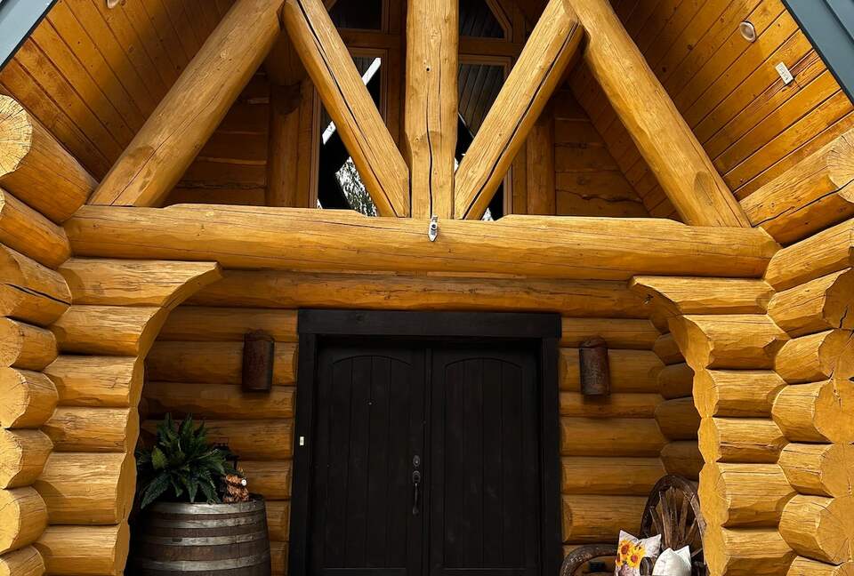 Private Riverfront Retreat in Weber Canyon - Oakley, Utah