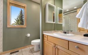 Steamboat Springs Mountain Retreat with Hot Tub and Shuttle - Steamboat Springs, Colorado