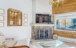 Cozy Colorado Townhome in the Heart of Vail - Vail, Colorado