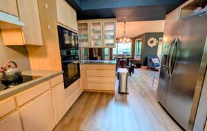 Harstine Island Retreat with Beach Access and Home Theater - Shelton, Washington